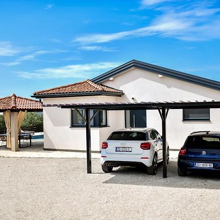 זאדאר Wonderful Holiday House Bruno With Heated Pool מראה חיצוני תמונה
