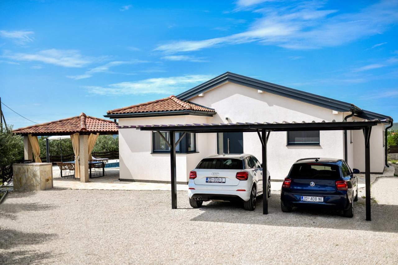 זאדאר Wonderful Holiday House Bruno With Heated Pool מראה חיצוני תמונה