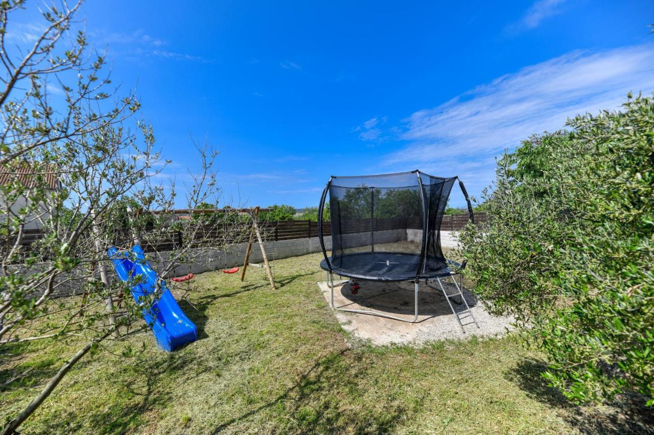 זאדאר Wonderful Holiday House Bruno With Heated Pool מראה חיצוני תמונה